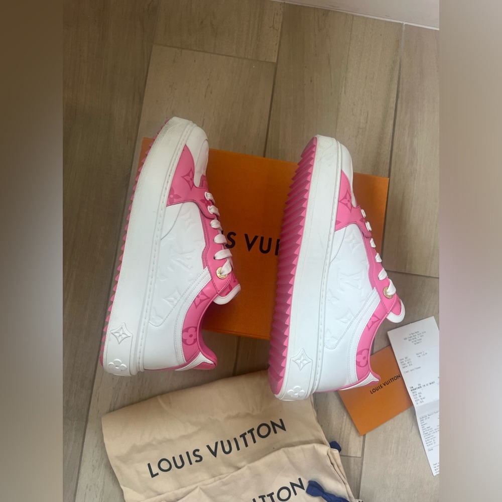 Louis Vuitton Women's Sneakers in Pink and White - Picture 7 of 11